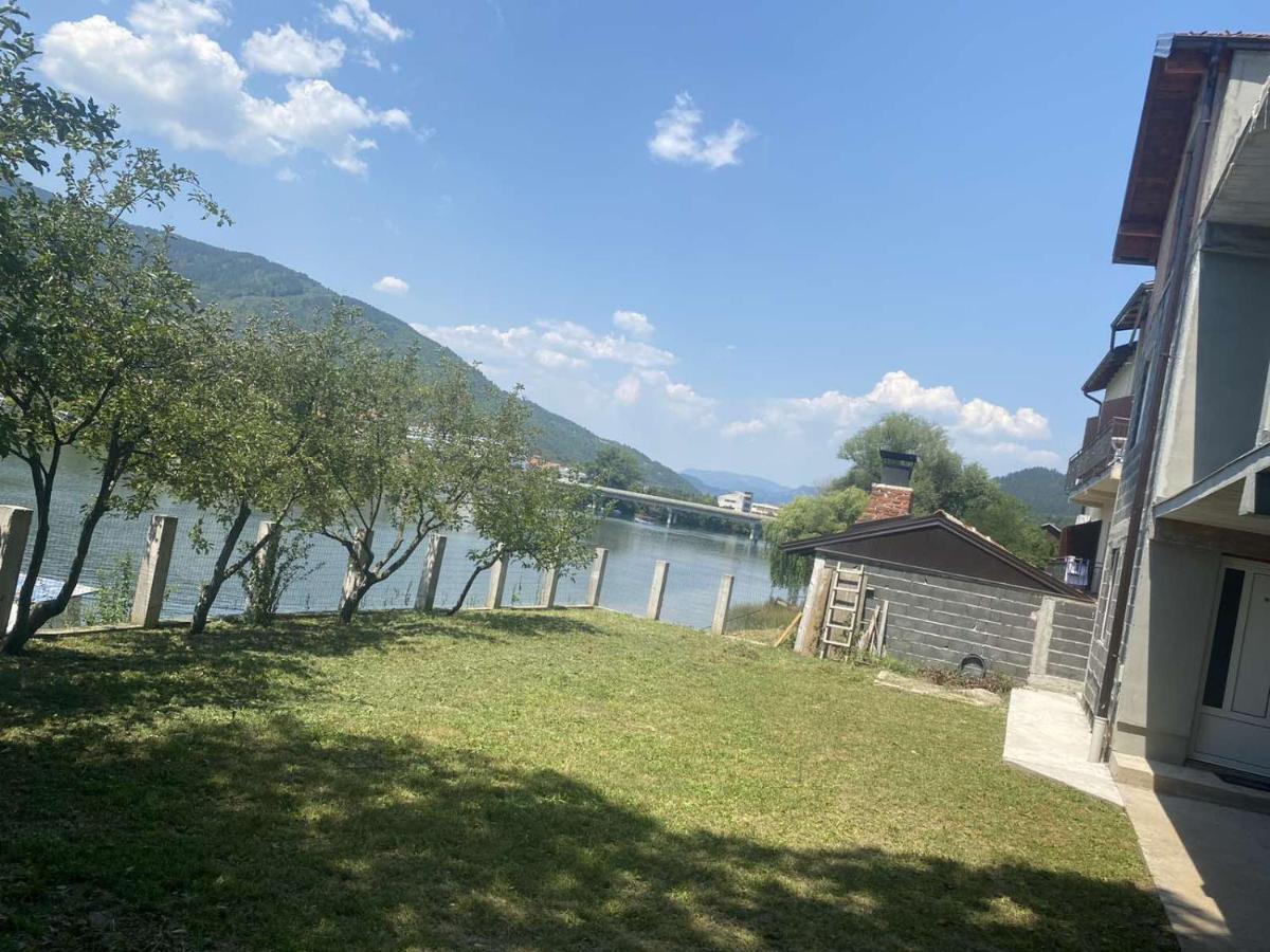 Apartmani Rosa Višegrad Esterno foto